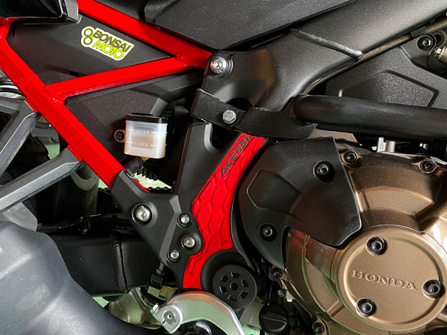 Xグリップ フレームプロテクター HONDA AfricaTwin CRF1100L