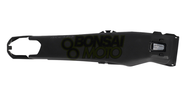 スイングアームカバー　アチェルビス