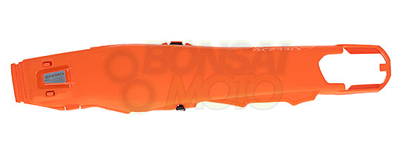 スイングアームカバー　アチェルビス