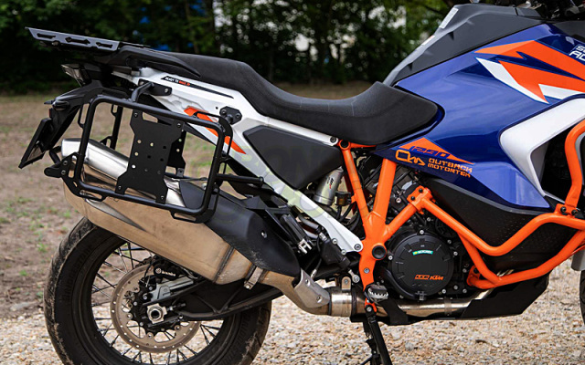 KTM 1290スーパーアドベンチャー用 パニアラック アウトバックモーターテック