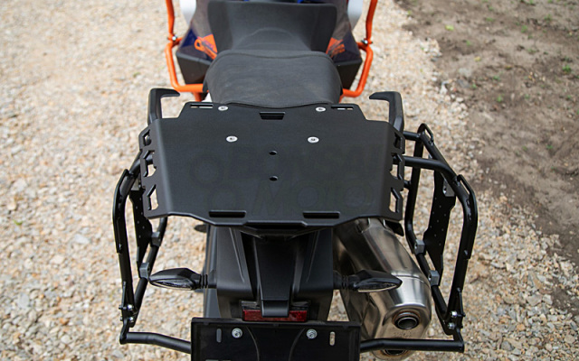 KTM 1290スーパーアドベンチャー用 パニアラック アウトバックモーターテック