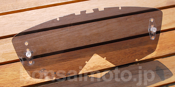 ariete（アリエテ）レンズ