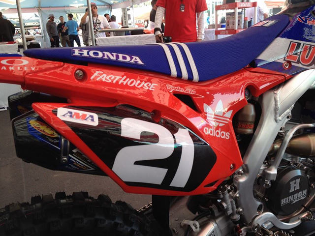 CYCRA ナンバープレート