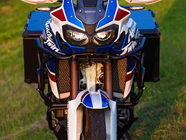 アッパークラッシュバー