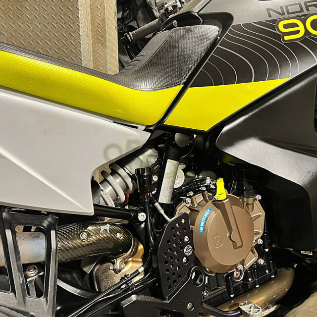 1フィンガークラッチ　ノーデン900　キャメルアドベンチャープロダクツ