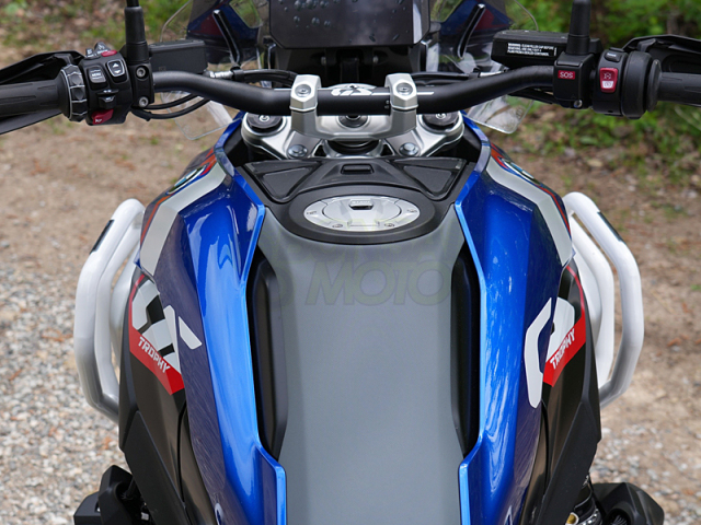 R1300GS アッパークラッシュバー アウトバックモーターテック