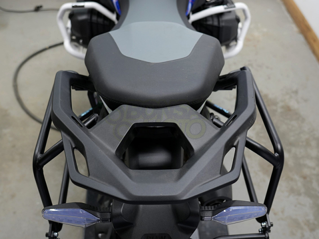 R1300GS パニアラック アウトバックモーターテック