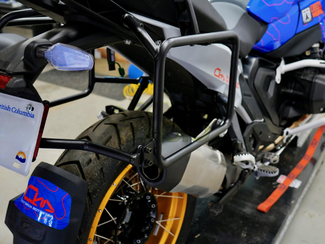R1300GS パニアラック アウトバックモーターテック