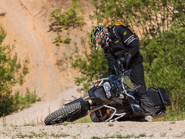 F800 アッパークラッシュバー