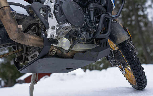 BMW F900GS ヘビーデューティースキッドプレート アウトバックモーターテック