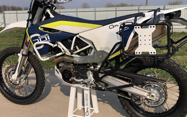 ハスクバーナ　701エンデューロ　クラッシュバー　スキッドプレート　パニアラック