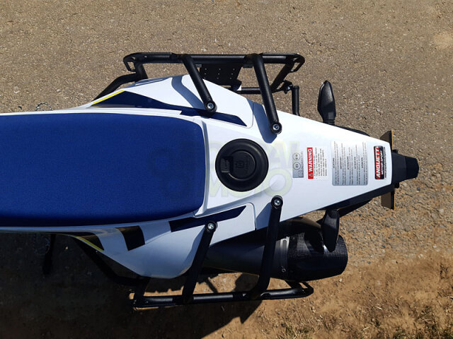 ハスクバーナ　701エンデューロ　クラッシュバー　スキッドプレート　パニアラック