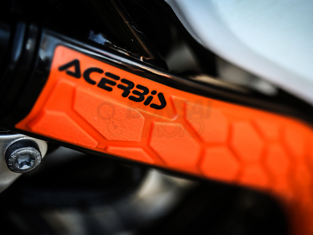 ACERBIS(アチェルビス)フレームプロテクター