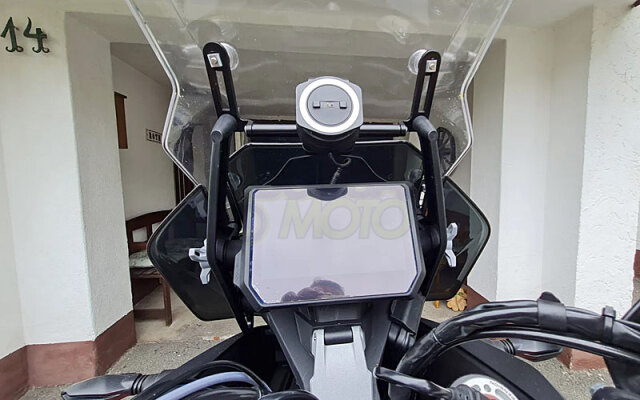 KTM1290スーパーアドベンチャー用　スクリーンアジャスター