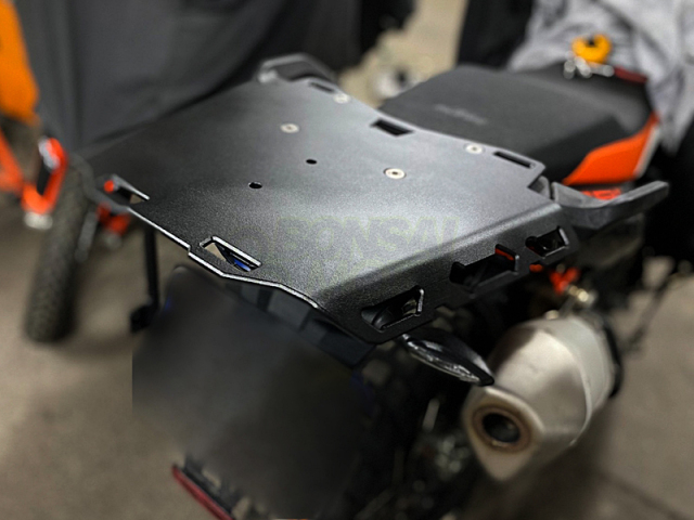 KTM 790-1290 アドベンチャー用 リアキャリア アウトバックモーターテック