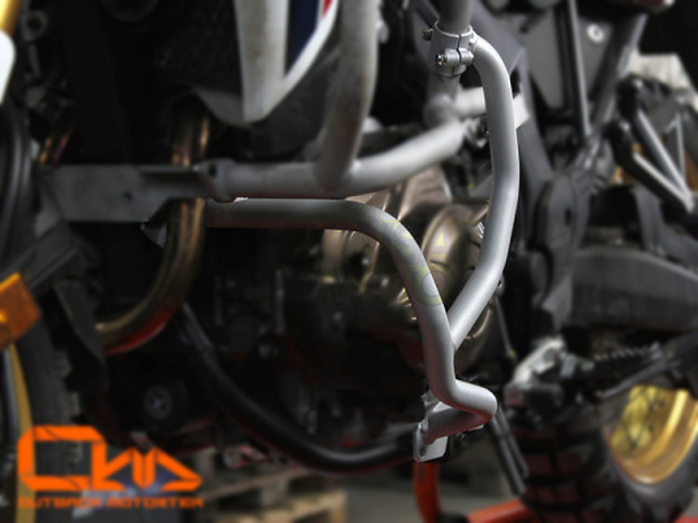 Africa Twin エンジンケースガード