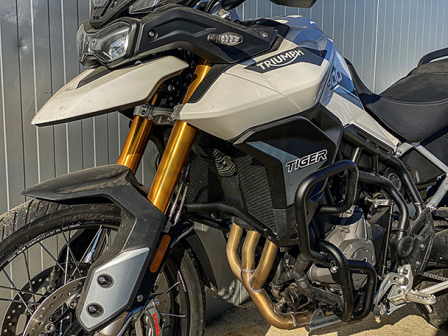 トライアンフ Tiger900クラッシュバー