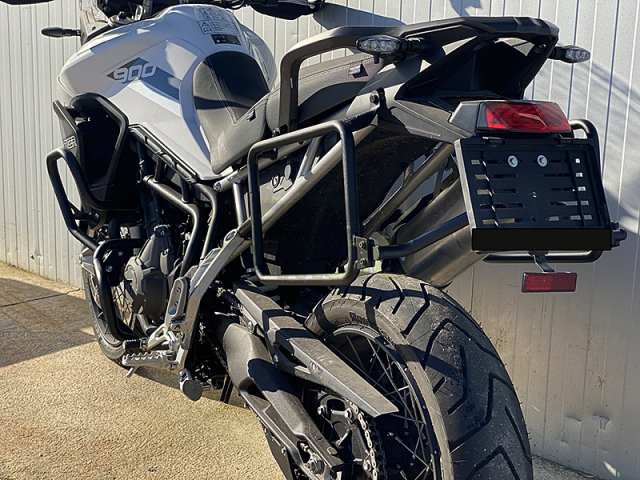 トライアンフ Tiger900 パニアラック