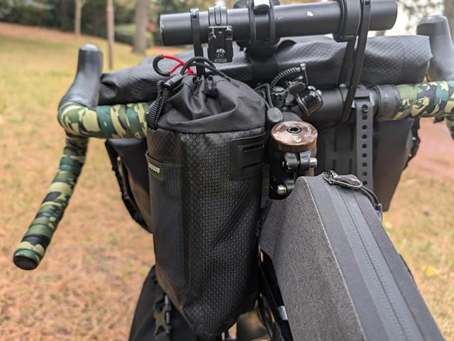 フードポーチ　ユースウィー