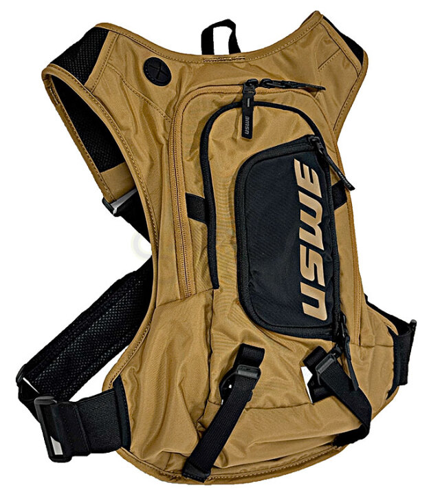 MOTOハイドロ8　ハイドレーションバックパック　USWE（ユースウィー）