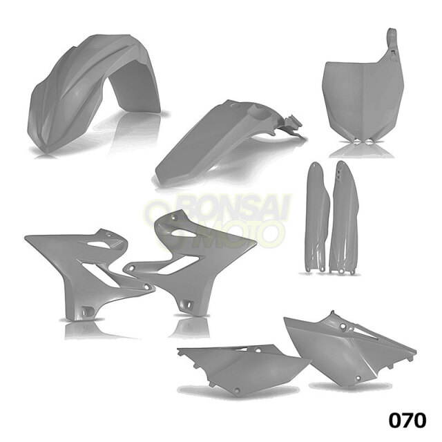 外装　アチェルビス