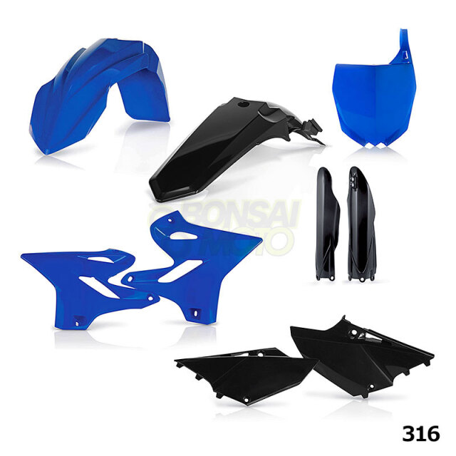 外装　アチェルビス