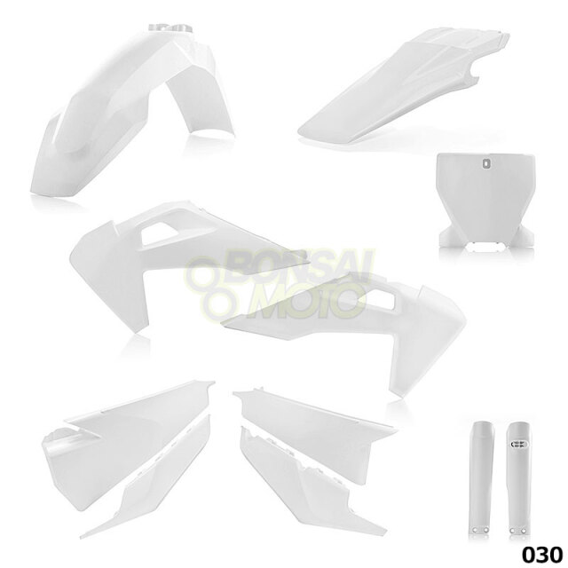 外装　アチェルビス