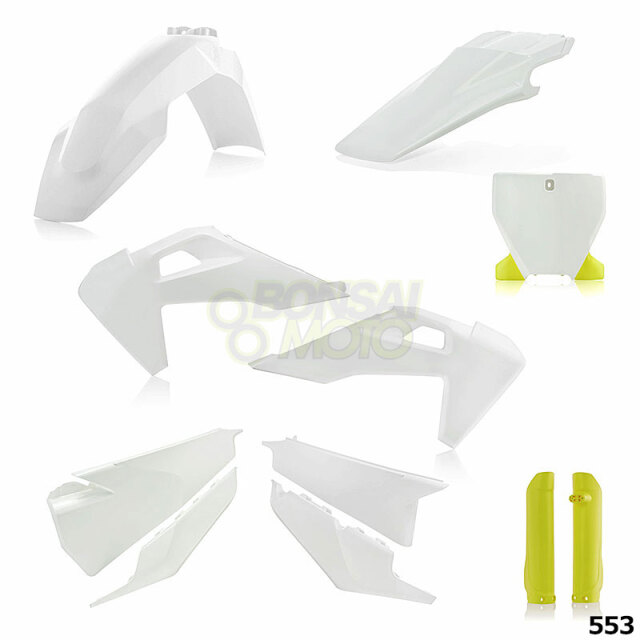 外装　アチェルビス