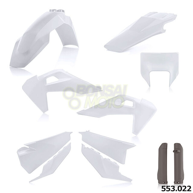 外装　アチェルビス