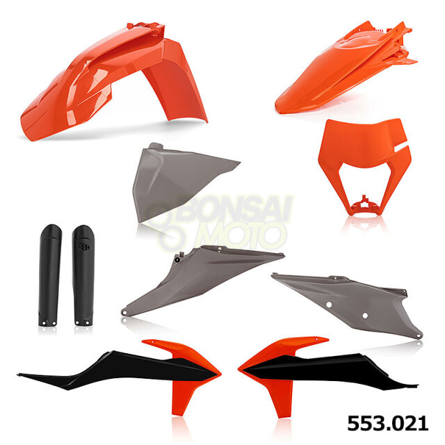 外装　アチェルビス