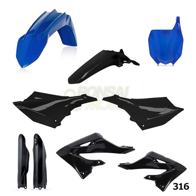 外装　アチェルビス