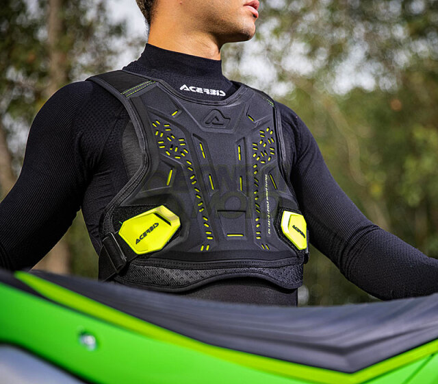 ボディプロテクション　アチェルビス