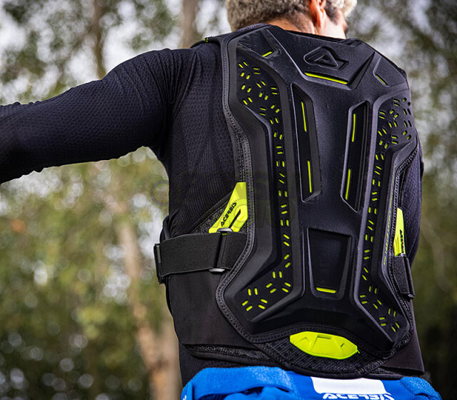 07/11] ボディプロテクション　アチェルビス