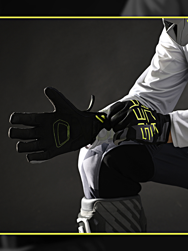 セロディグリー グローブ　アチェルビス