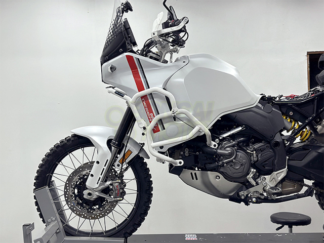DUCATI DesertX クラッシュバーコンボ OUTBACKmotortek