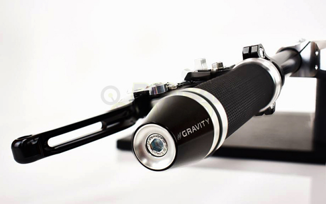 DRIVEN（ドリブン）ハンドコントロールイメージ