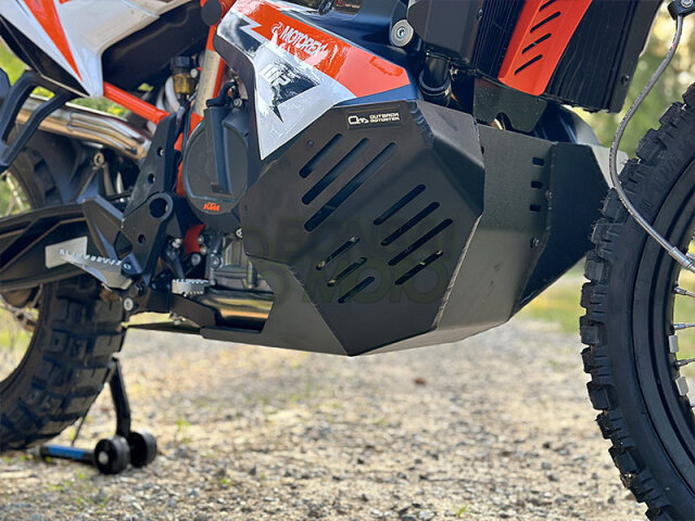 KTM 890/790 Adventure スキッドプレート アウトバックモーターテック