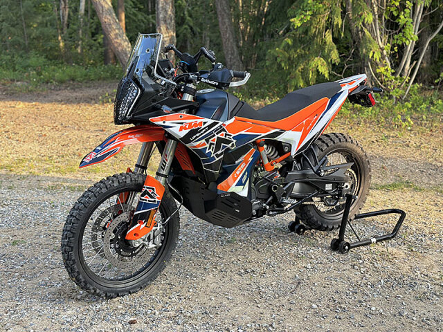 KTM 890/790 Adventure スキッドプレート アウトバックモーターテック