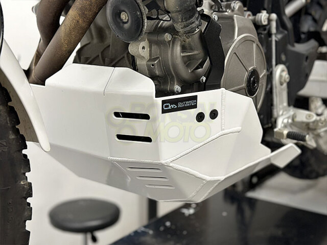 Tuareg660 スキッドプレート アウトバックモーターテック