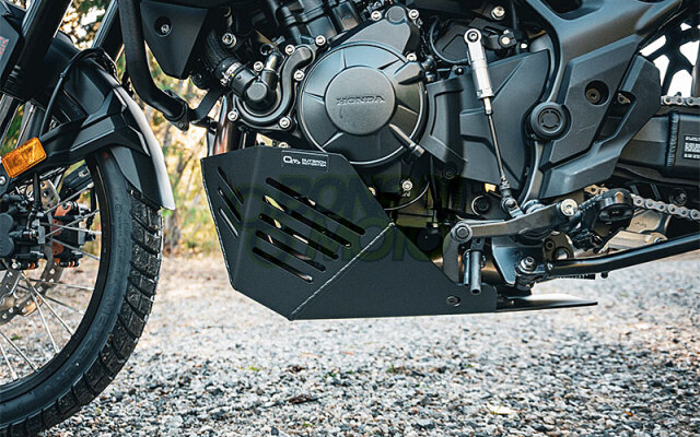 XL750 トランザルプ　スキッドプレート　アウトバックモーターテック