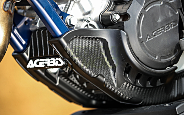 スキッドプレート　アチェルビス