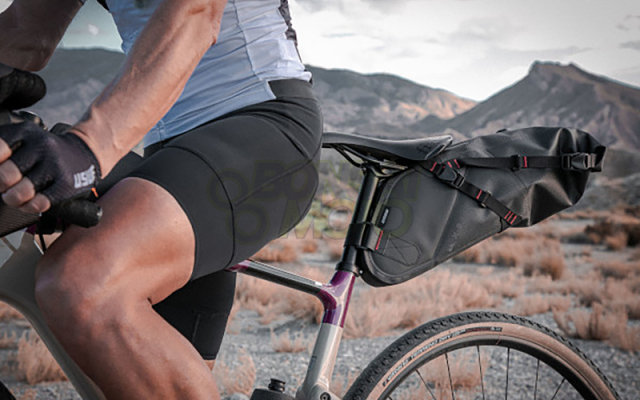 ロールトップサドルバッグ　ユースウィー