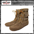 正規取扱店 MINNETONKA(ミネトンカ)Double FringeTramper Boot(ダブルフリンジ トランパーブーツ)#627T TAUPE レディース MT035