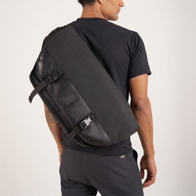 クローム メッセンジャーバッグ シチズン ブラックローム メッセンジャーバッグ Chrome Citizen Blckchrm Messenger Bag 防水 Weather Proof 自転車 ピスト メッセンジャー Messenger Bags Bg002bklb2r