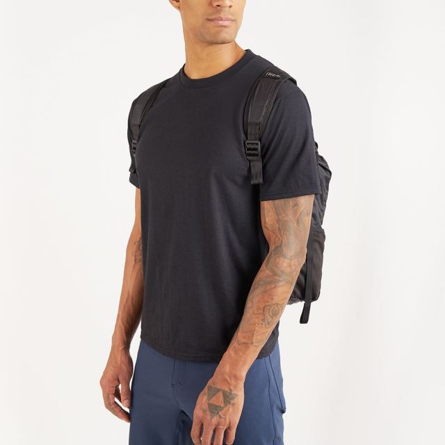クローム パッカブルデイパック CHROME PACKABLE DAYPACK BLACK バッグ バックパック TRAVEL BAGS