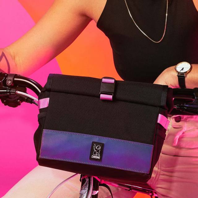【SALE】 クローム ダブルトラック ハンドルバー スリング バッグ CHROME DOUBLETRACK HANDLEBAR BAG RAINBOW REFLECTIVE バッグ ボディバッグ ★★防水 5L BG328RBRF