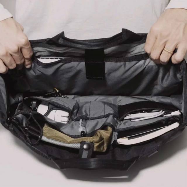 CHROMEクロームMIDTOWN20LMESSENGERミッドタウン20LメッセンジャーBG377BLKX