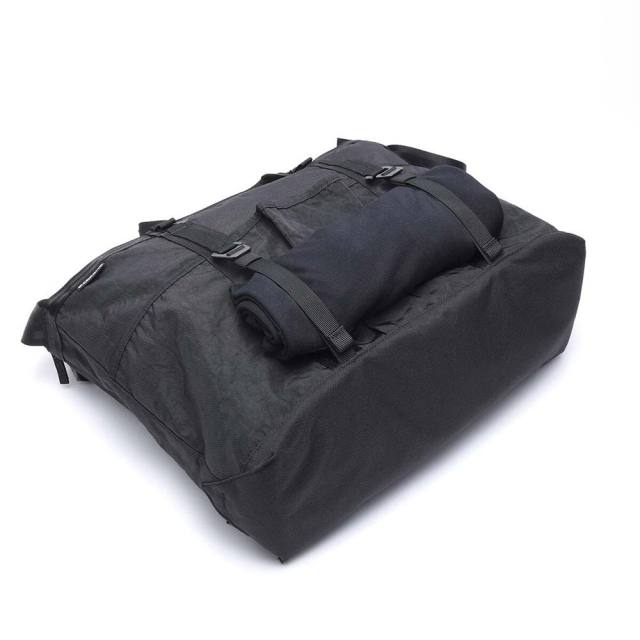 CHROMEグローサリートートメッセンジャー 28L ブラック GROCERY TOTE MSNGR 28L(グローサリー トート メッセンジャー