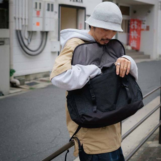 クローム クーリエ フラップ メッセンジャー 20L CHROME COURIER