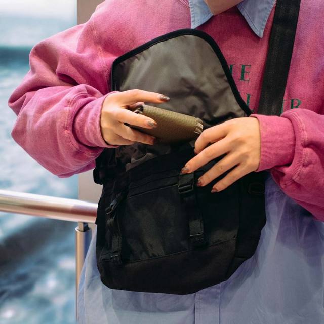 クローム クーリエ フラップ メッセンジャー 6L CHROME COURIER FLAP